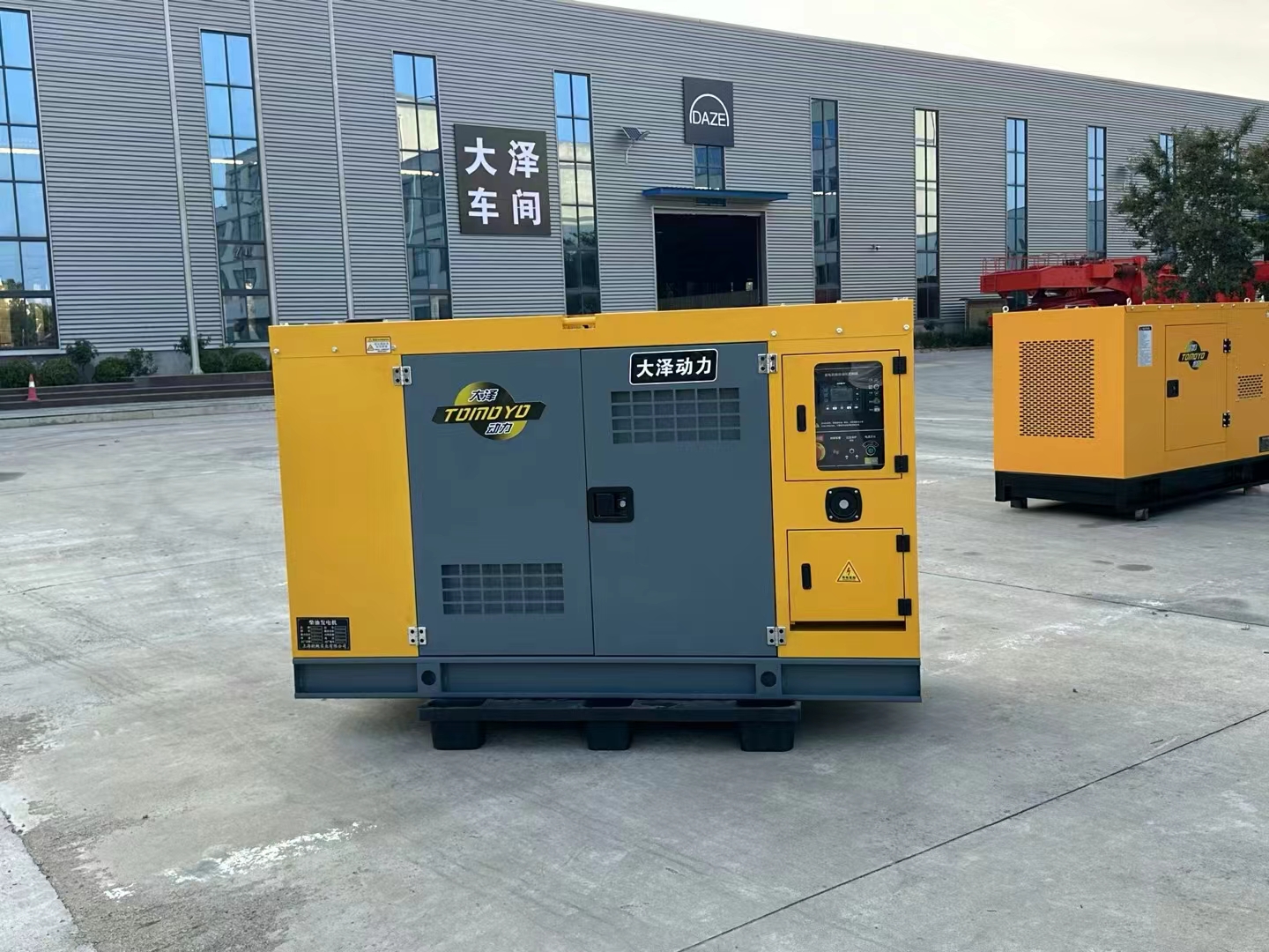 进口 300KW柴油发电机组 大泽动力TO320000ETZ三相四线Y型接法
