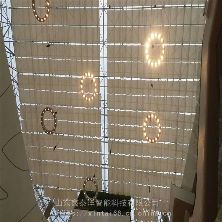 商场玻璃顶电动遮阳帘 阳光房采光顶隔热天棚帘定制安装厂家鑫泰洋